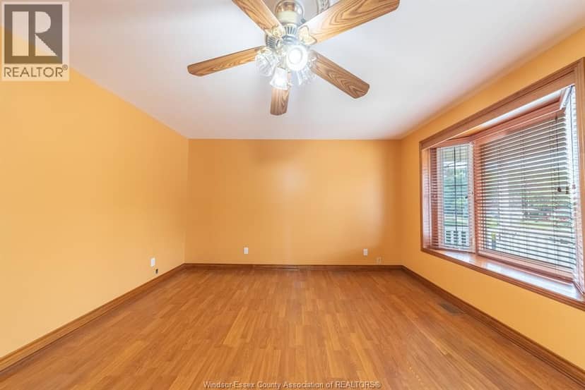 12353 TECUMSEH ROAD East — photo 7 of 40