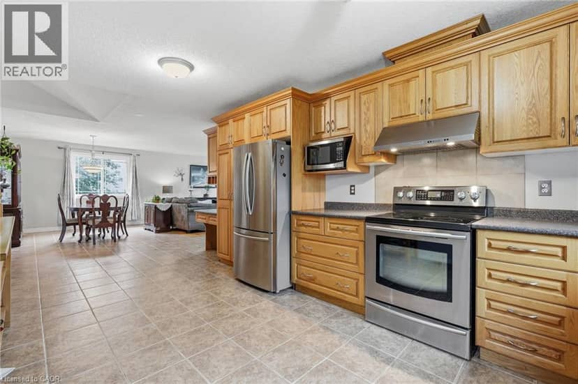 125 LANGLAW Drive — photo 15 of 39