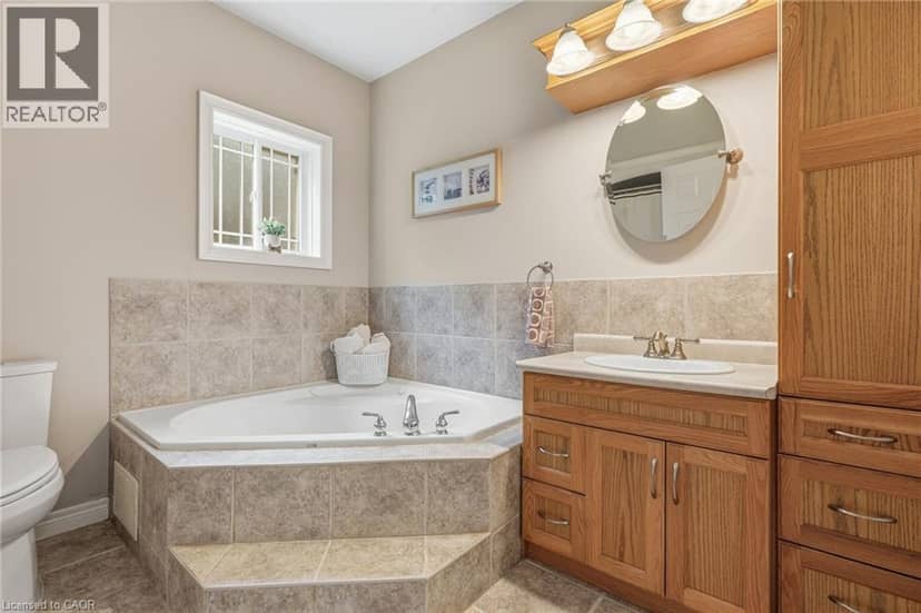 125 LANGLAW Drive — photo 24 of 39