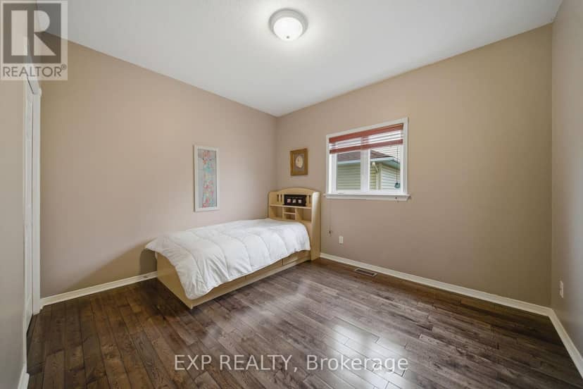 80 La Prairie Street — photo 19 of 40
