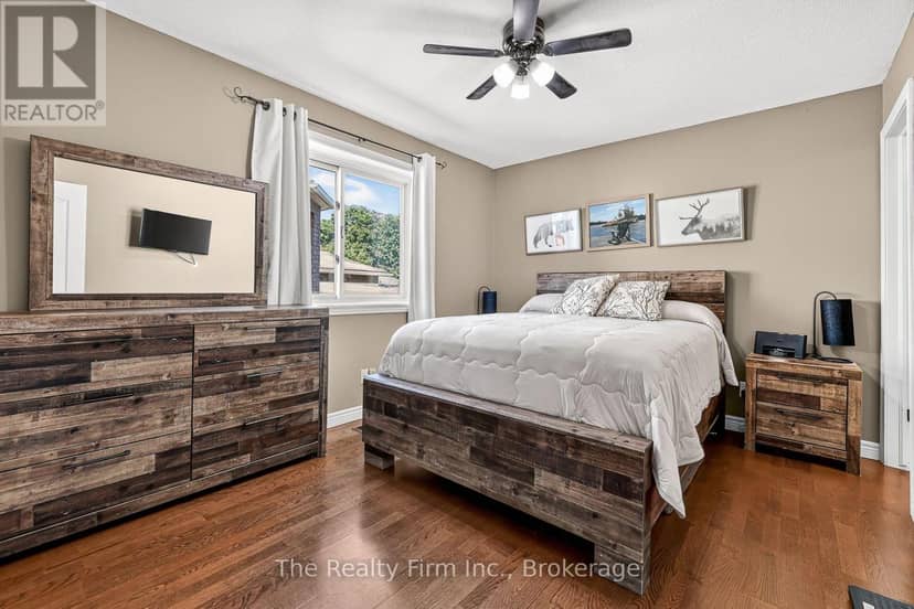 35 Beech Boulevard — photo 13 of 37