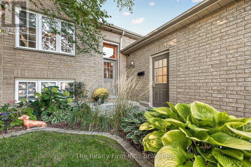35 Beech Boulevard — photo 4 of 37