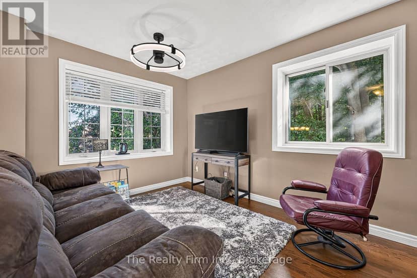 35 Beech Boulevard — photo 7 of 37