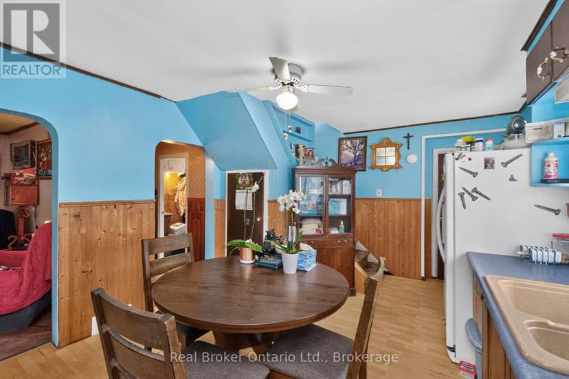 137 Fourth Street, Midland, photo 5