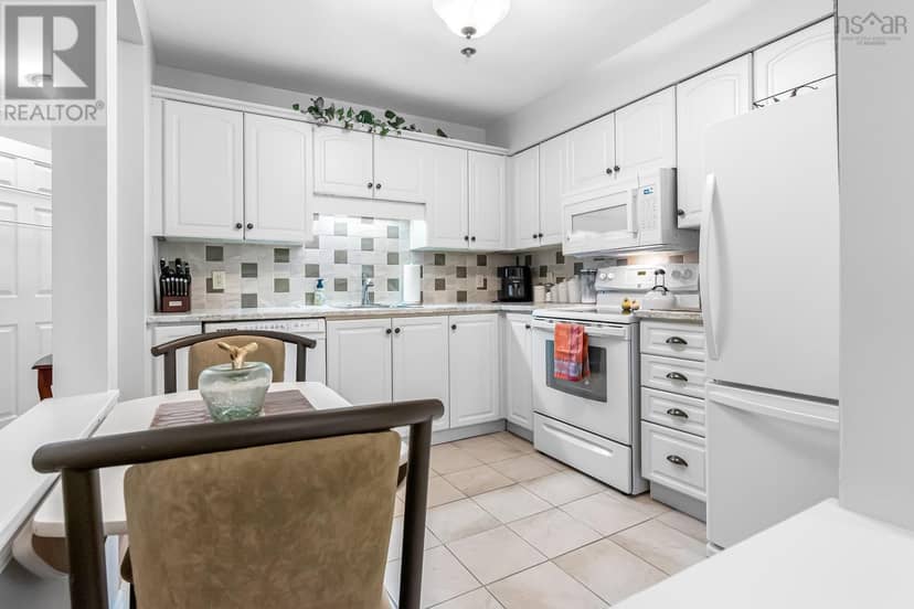308 93 Kearney Lake Road — photo 11 of 33