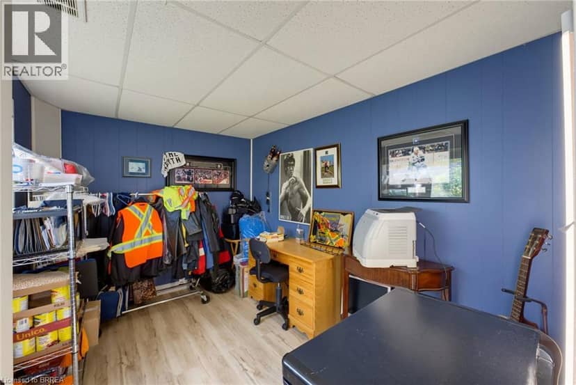 11 REDWOOD Road — photo 16 of 24
