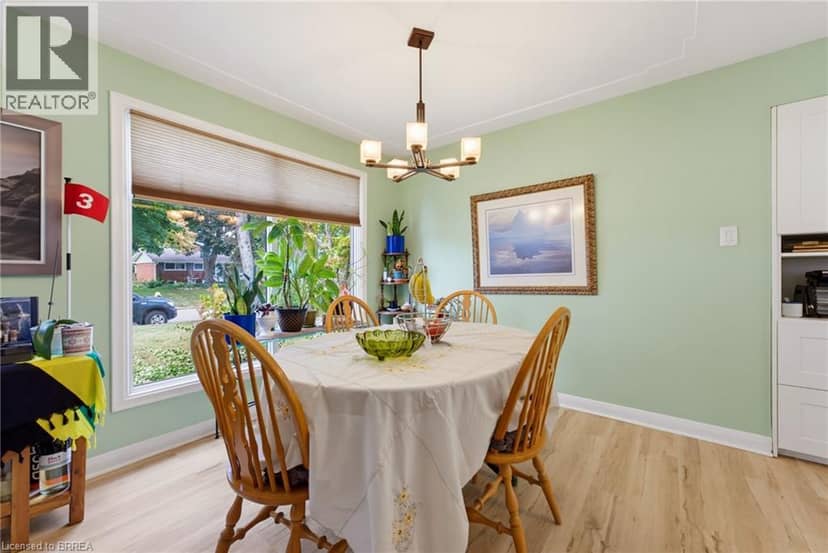 11 REDWOOD Road, Brantford, photo 6