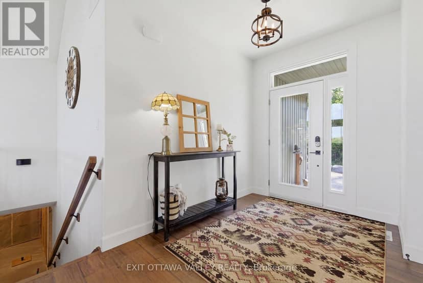 82 Jennings Road — photo 12 of 40