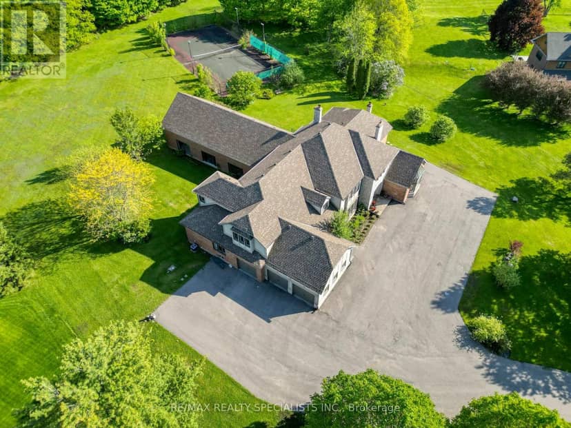 6399 Chelsea Road, Burlington, photo 2