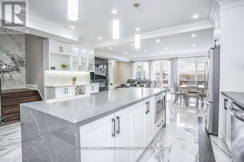 83 Floral Parkway — photo 11 of 40