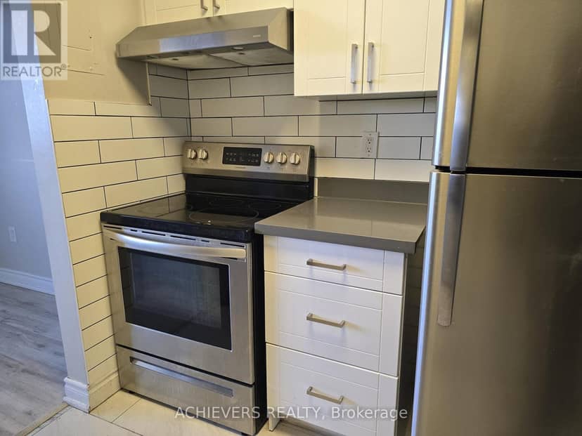 1004 - 1455 Lawrence Avenue W — photo 17 of 34