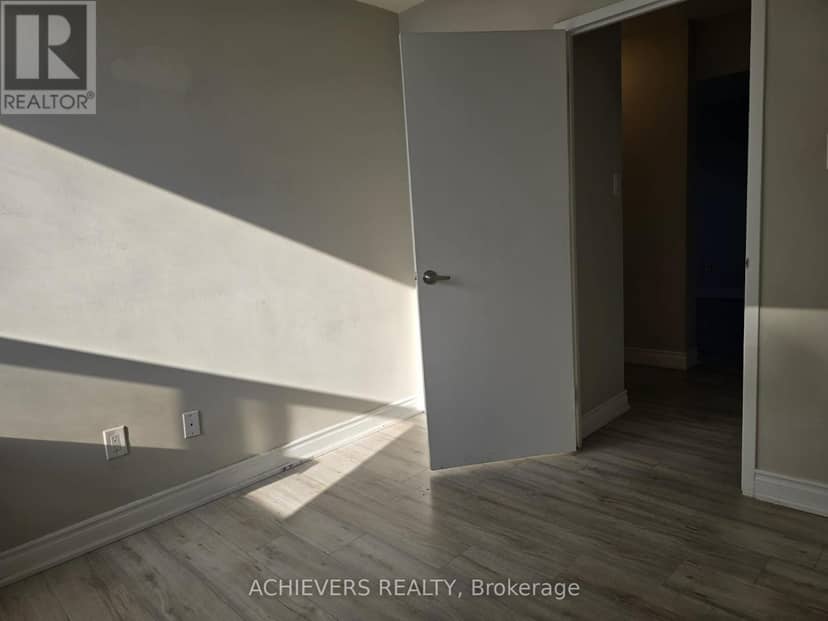 1004 - 1455 Lawrence Avenue W — photo 22 of 34