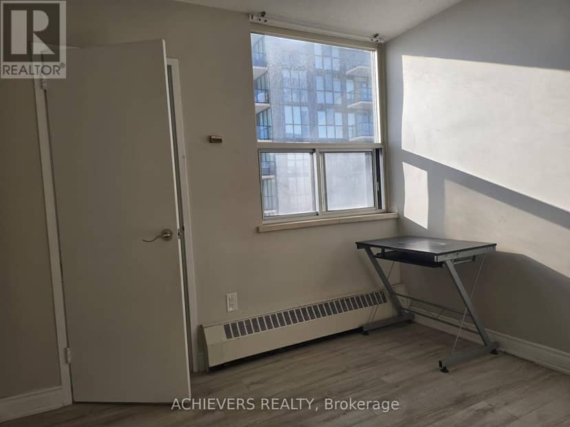 1004 - 1455 Lawrence Avenue W — photo 23 of 34