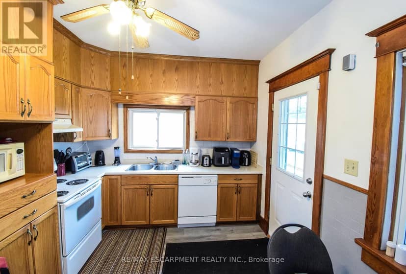 264 Hellems Avenue — photo 11 of 40