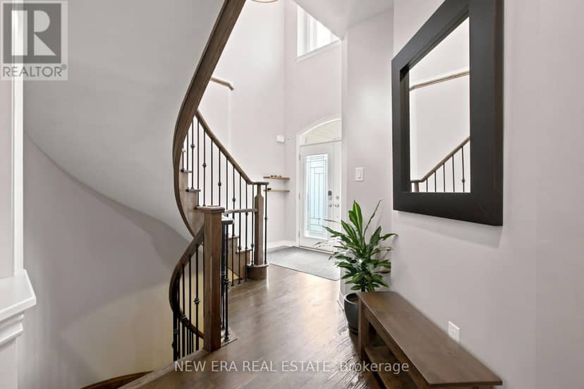 77 Jevons Drive — photo 4 of 40