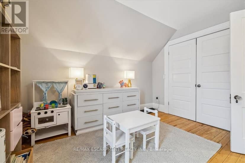 110 Cream Street — photo 25 of 40