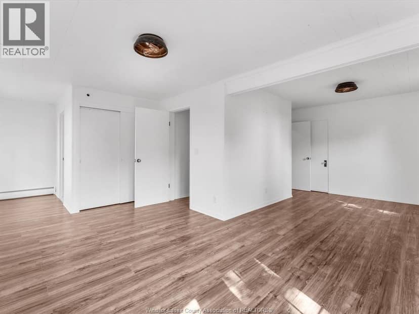 13050 RIVERSIDE DRIVE East — photo 21 of 40