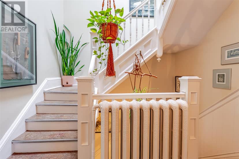 12 Victoria Street — photo 24 of 40