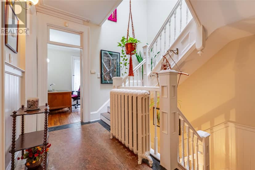 12 Victoria Street — photo 14 of 40