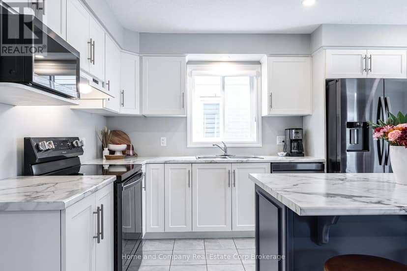 40 Robertson Drive — photo 10 of 40