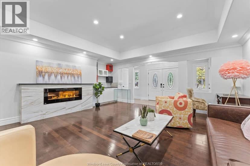 1055 ROSELAND DRIVE South — photo 6 of 40