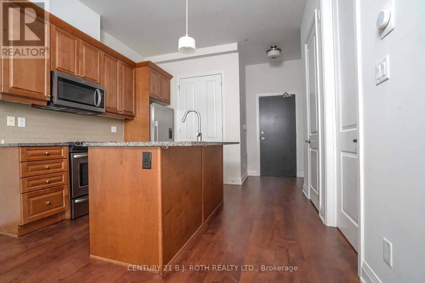 313 - 15277 Yonge Street S — photo 8 of 35