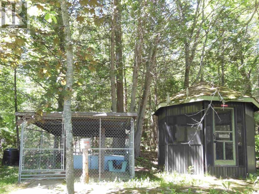 1943 V Line RD — photo 16 of 37
