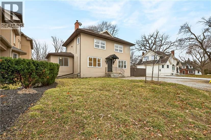 1012 NORTH SHORE Boulevard E — photo 1 of 40
