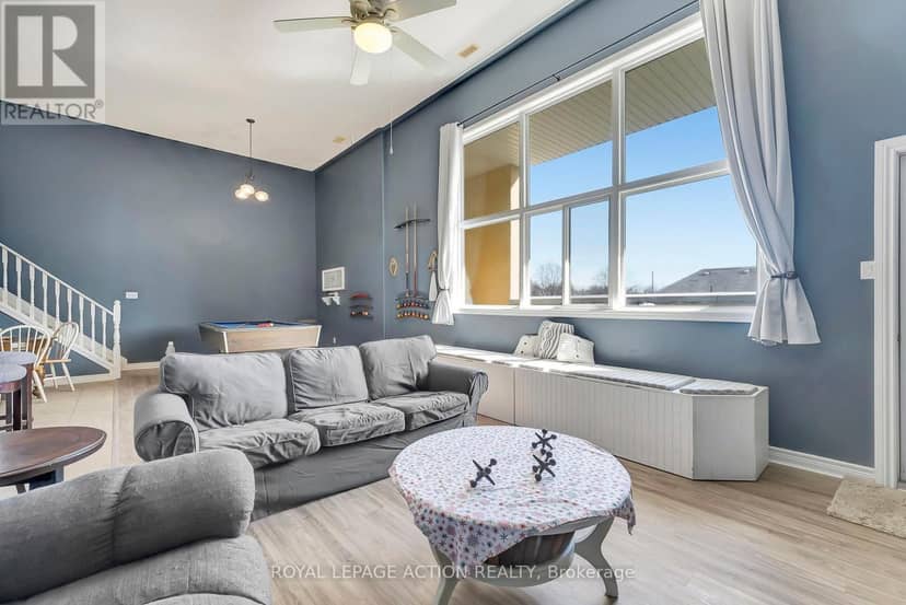 212 - 111 Grey Street — photo 10 of 25