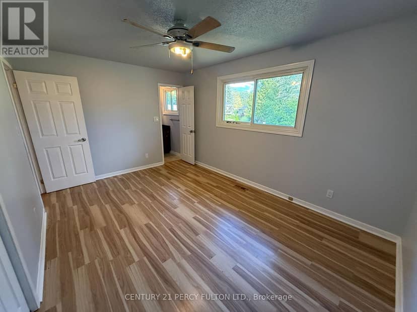 24 Southwood Crescent — photo 13 of 23