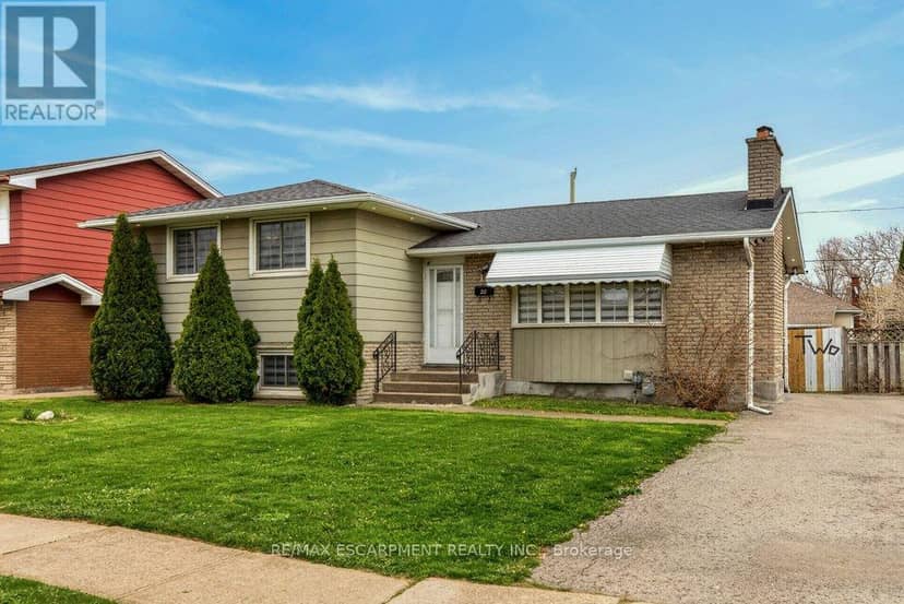 20 St. Charles Drive — photo 2 of 26