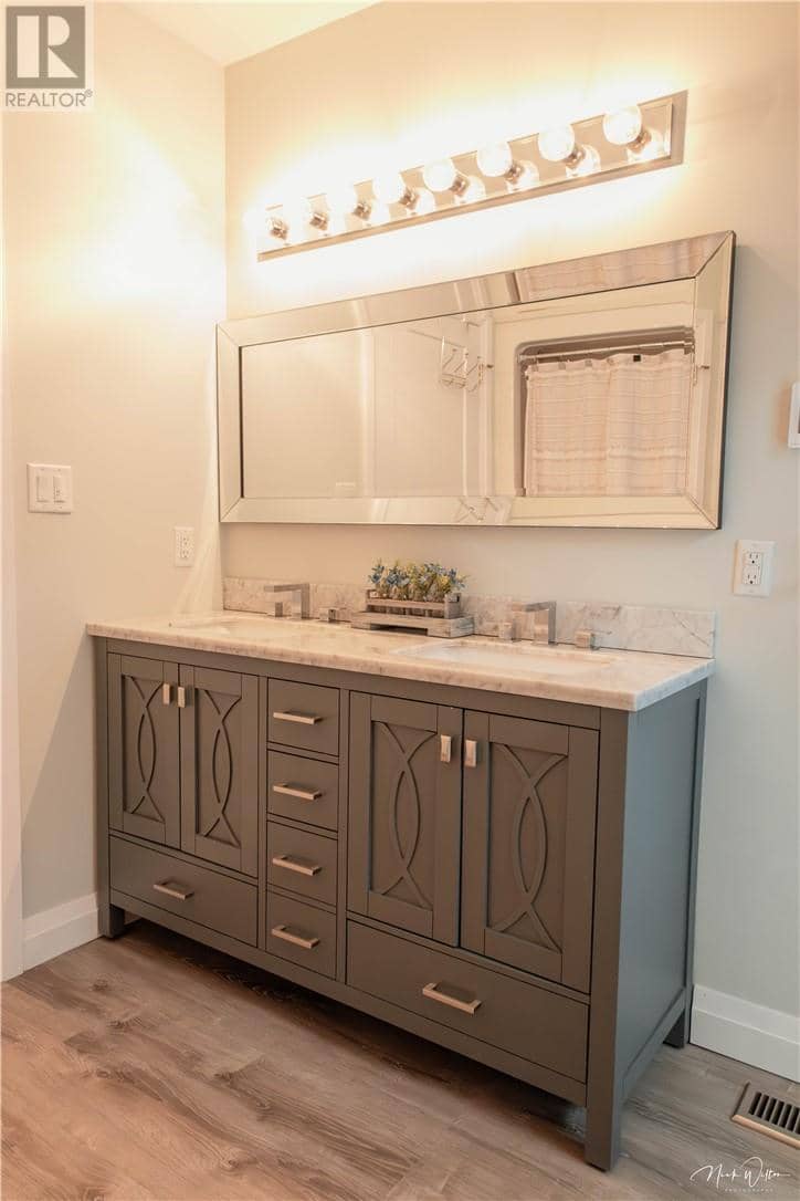7 La Casa Del Lago Road — photo 17 of 40
