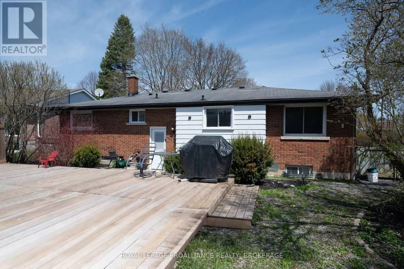 271 Chelsea Road — photo 28 of 31