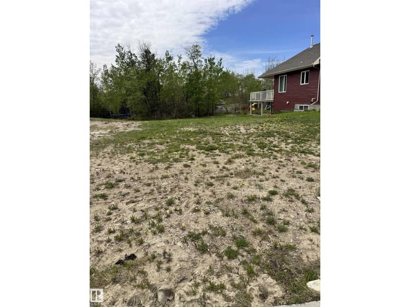14 Whitetail PT, Mundare, photo 3