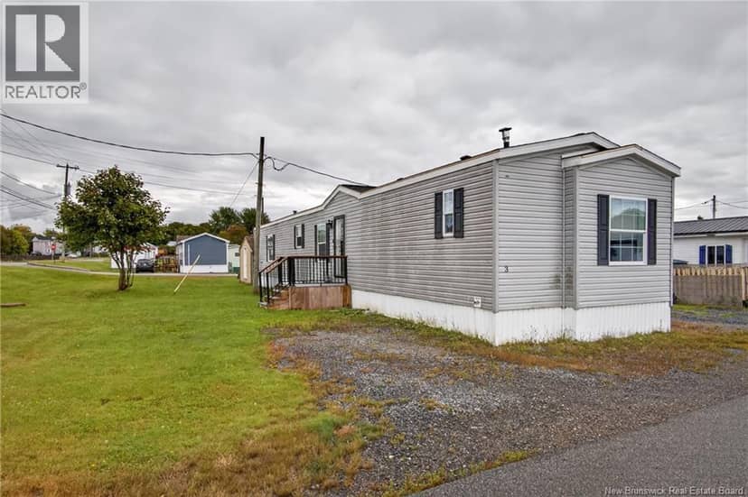 3 Daisy Street — photo 1 of 29