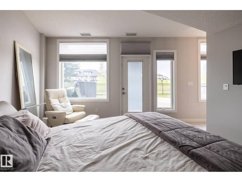 #122 5151 Windermere BV SW — photo 22 of 40