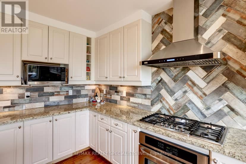 1301 Gatehouse Drive — photo 14 of 40