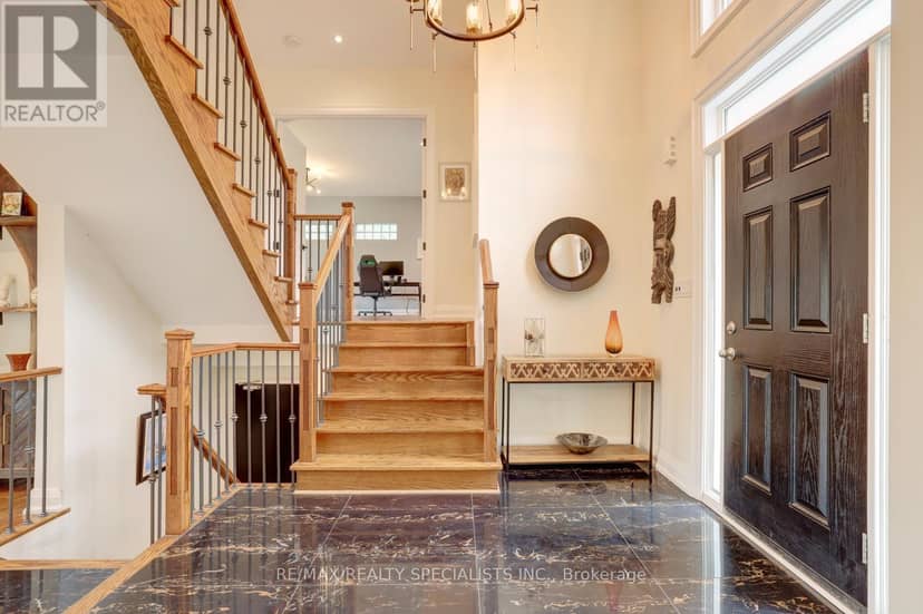 1301 Gatehouse Drive, Mississauga, photo 5