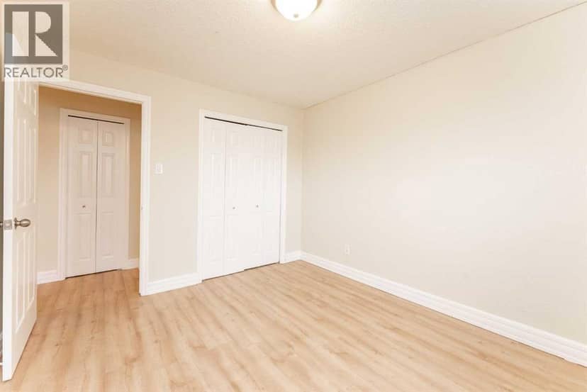 3, 218 Mayor Magrath Drive N — photo 18 of 23