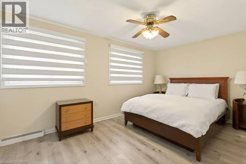 20 ST CHARLES Drive — photo 8 of 26