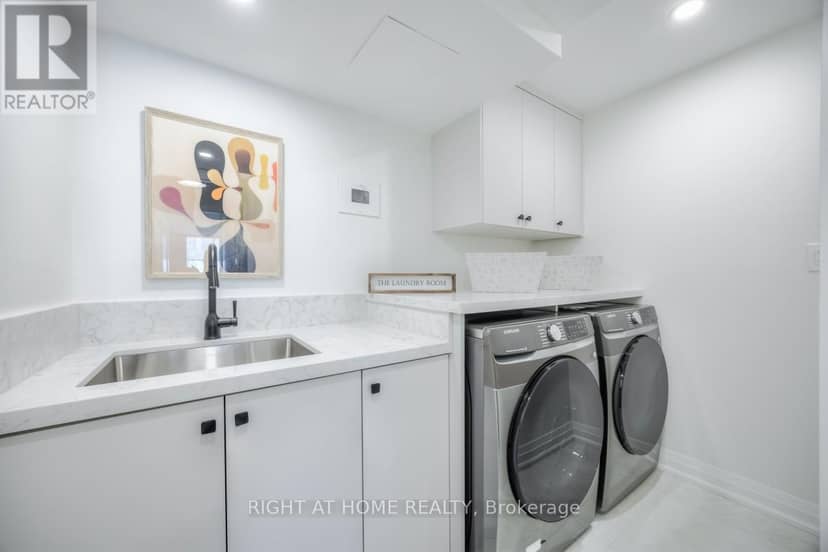 1810 - 5444 Yonge Street — photo 31 of 33