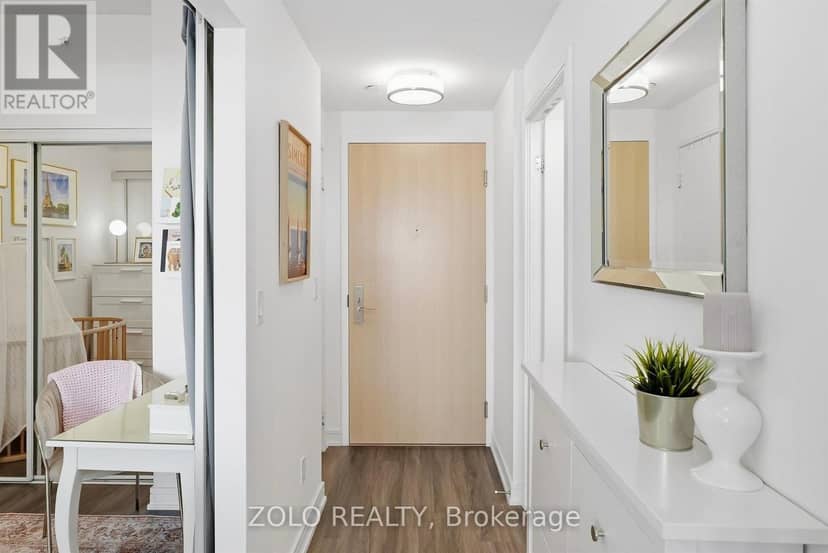 335 - 621 Sheppard Avenue E — photo 3 of 40