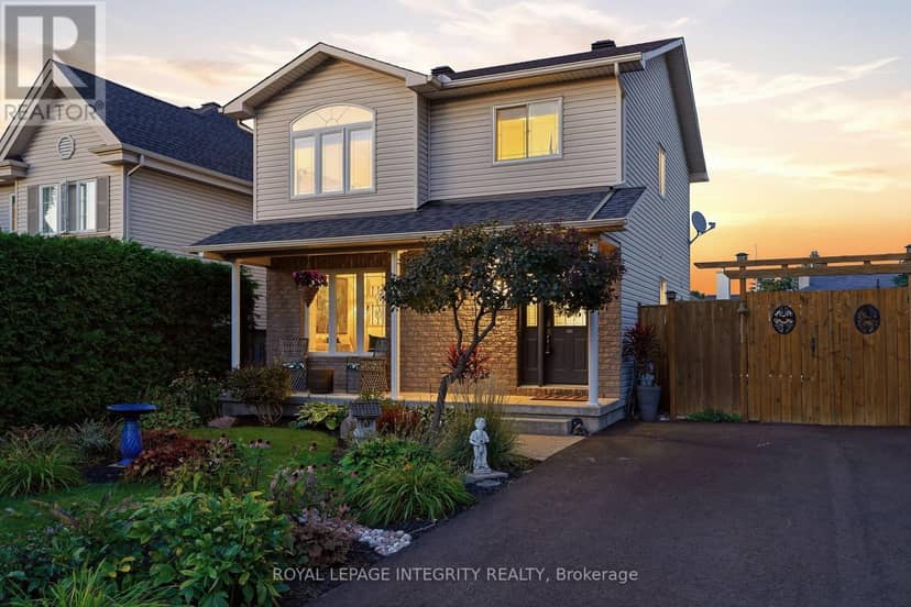 3365 Elie Crescent — photo 3 of 40