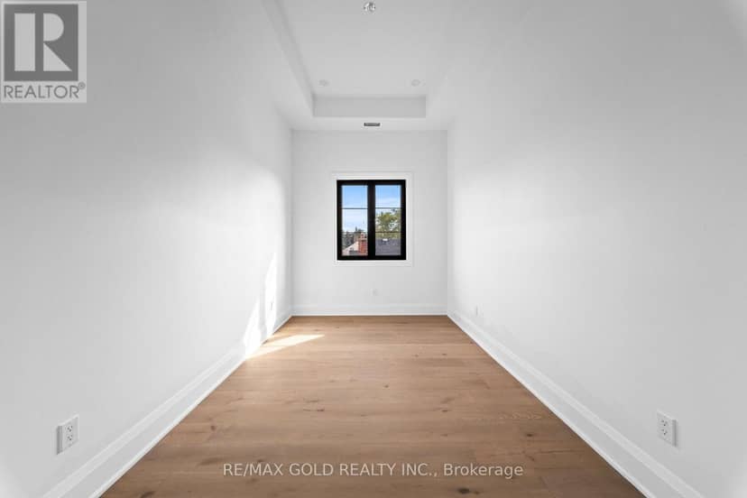 15 McKenzie Street — photo 29 of 32