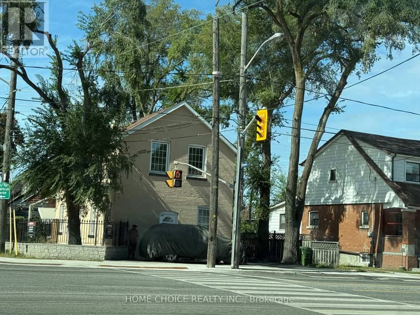 1232 Jane Street, Toronto