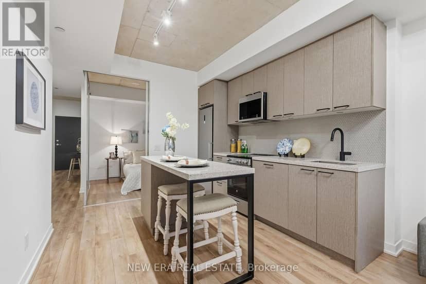 301 - 1808 St. Clair Avenue W — photo 8 of 23