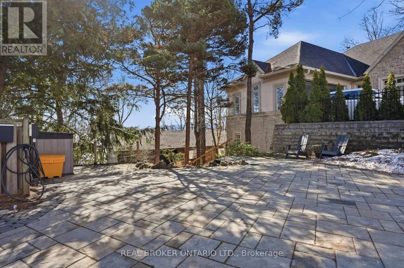 868 Danforth Place — photo 35 of 40