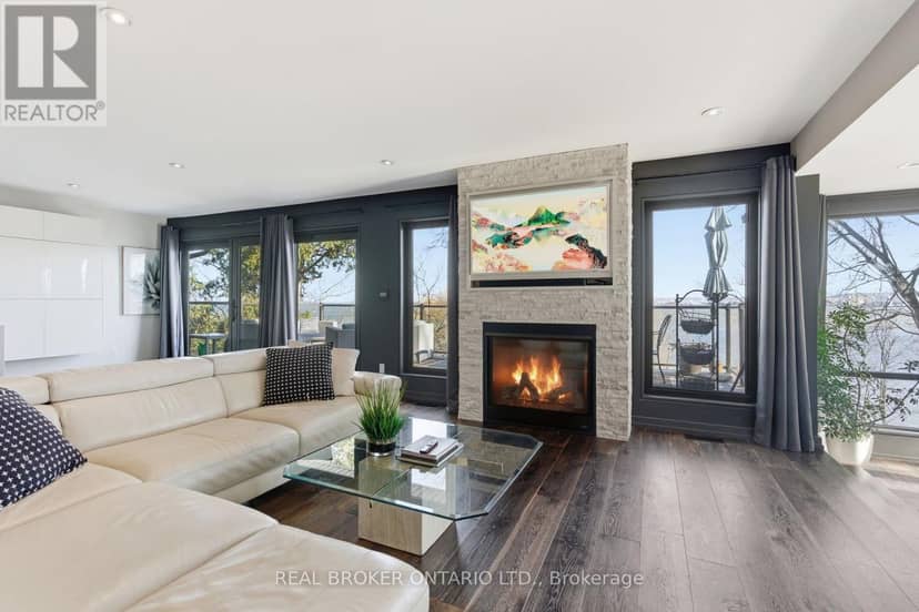 868 Danforth Place, Burlington, photo 6
