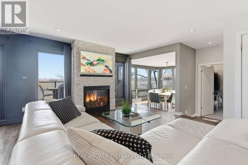 868 Danforth Place, Burlington, photo 7