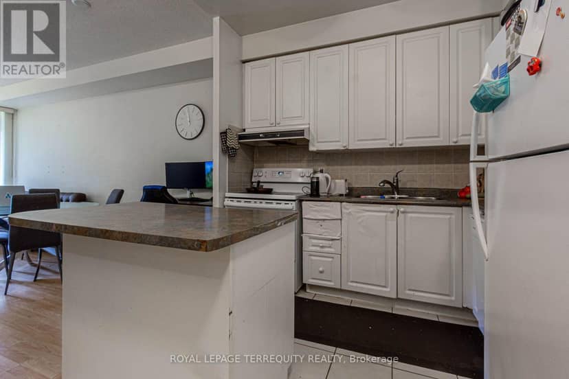 226 - 3888 Duke Of York Boulevard — photo 4 of 40